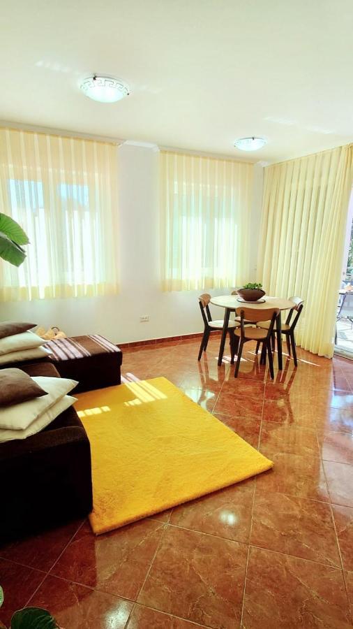 Apartments Lola Ρόβινι Εξωτερικό φωτογραφία