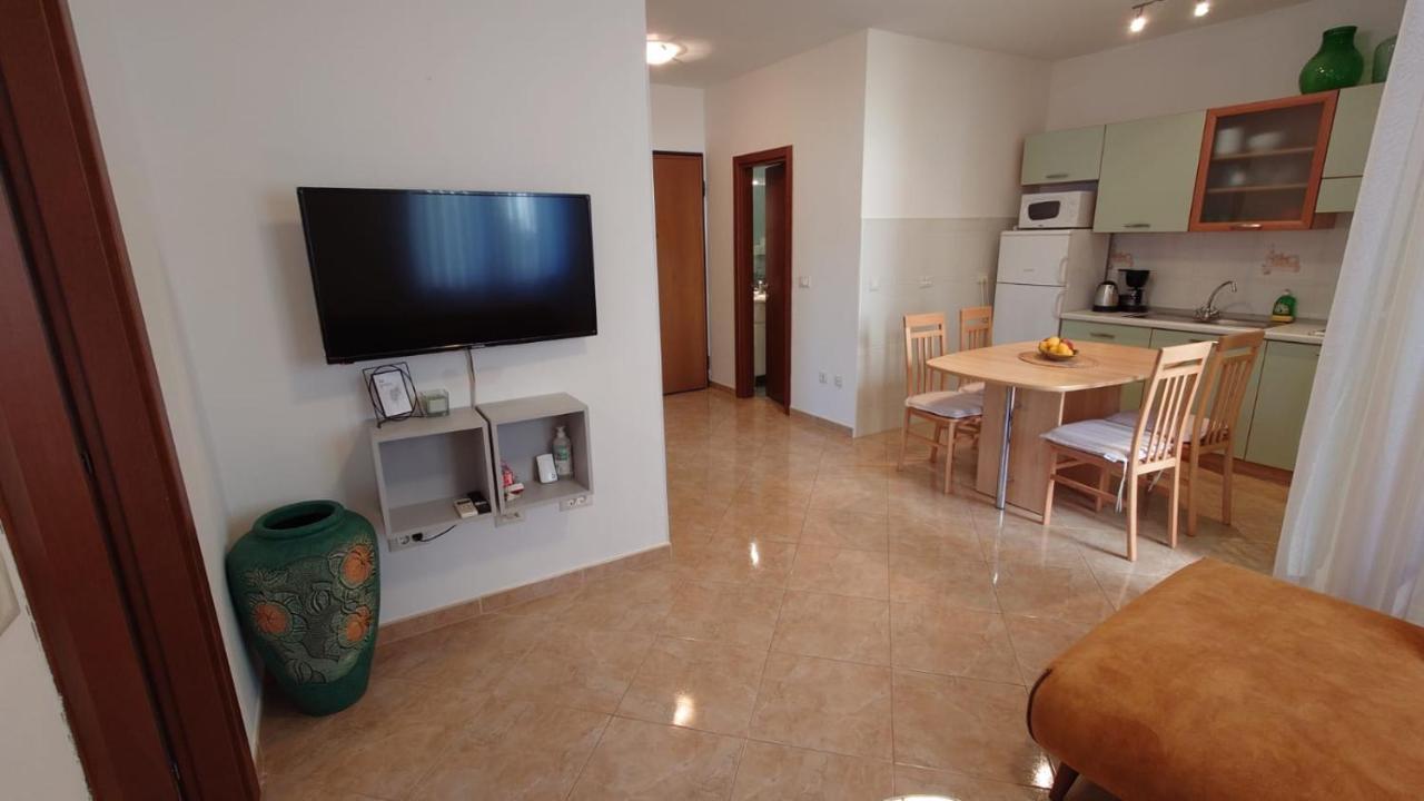 Apartments Lola Ρόβινι Εξωτερικό φωτογραφία