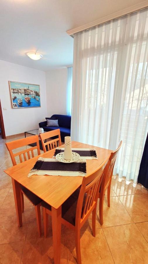 Apartments Lola Ρόβινι Εξωτερικό φωτογραφία