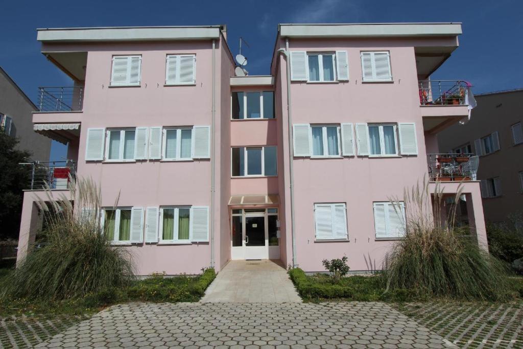 Apartments Lola Ρόβινι Εξωτερικό φωτογραφία